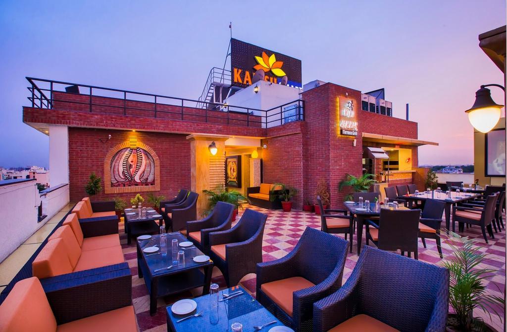 Hotel Kapish Smart-All Pure Veg Jaipur Buitenkant foto