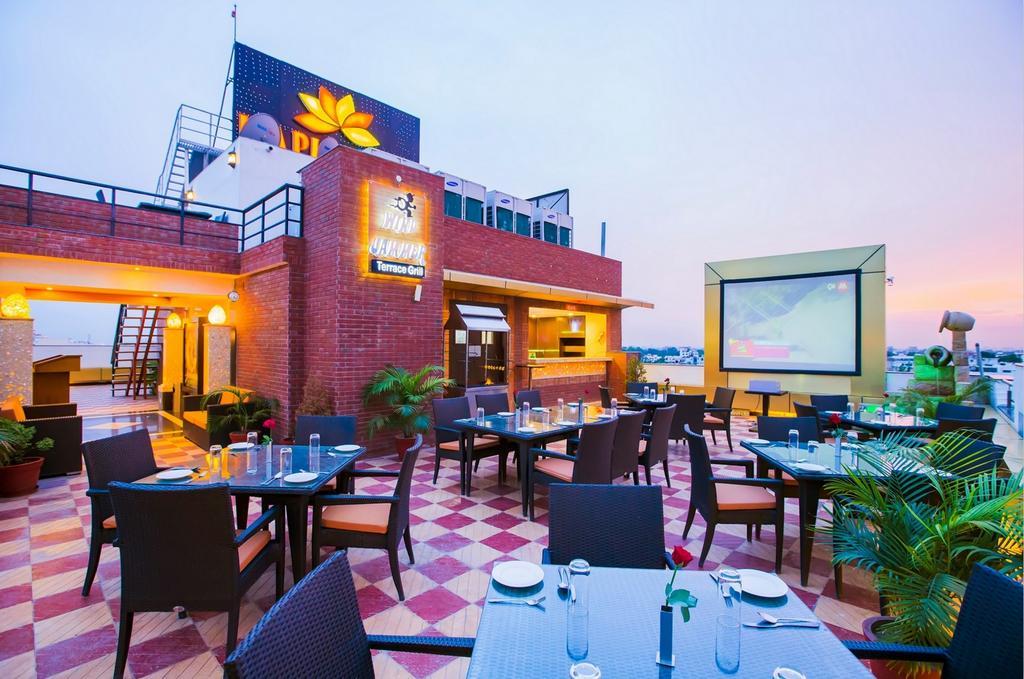 Hotel Kapish Smart-All Pure Veg Jaipur Buitenkant foto