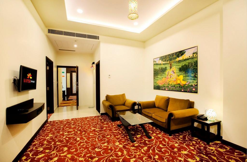 Hotel Kapish Smart-All Pure Veg Jaipur Buitenkant foto