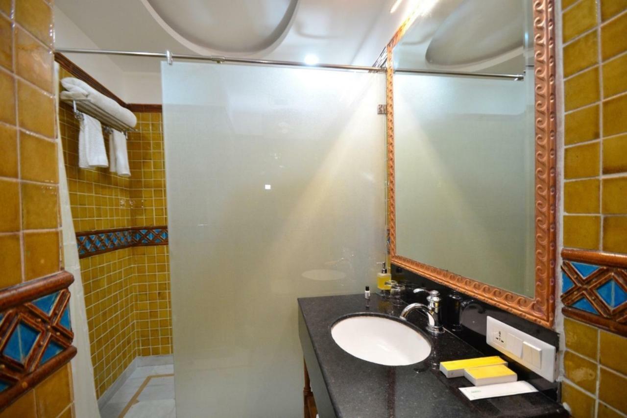 Hotel Kapish Smart-All Pure Veg Jaipur Buitenkant foto